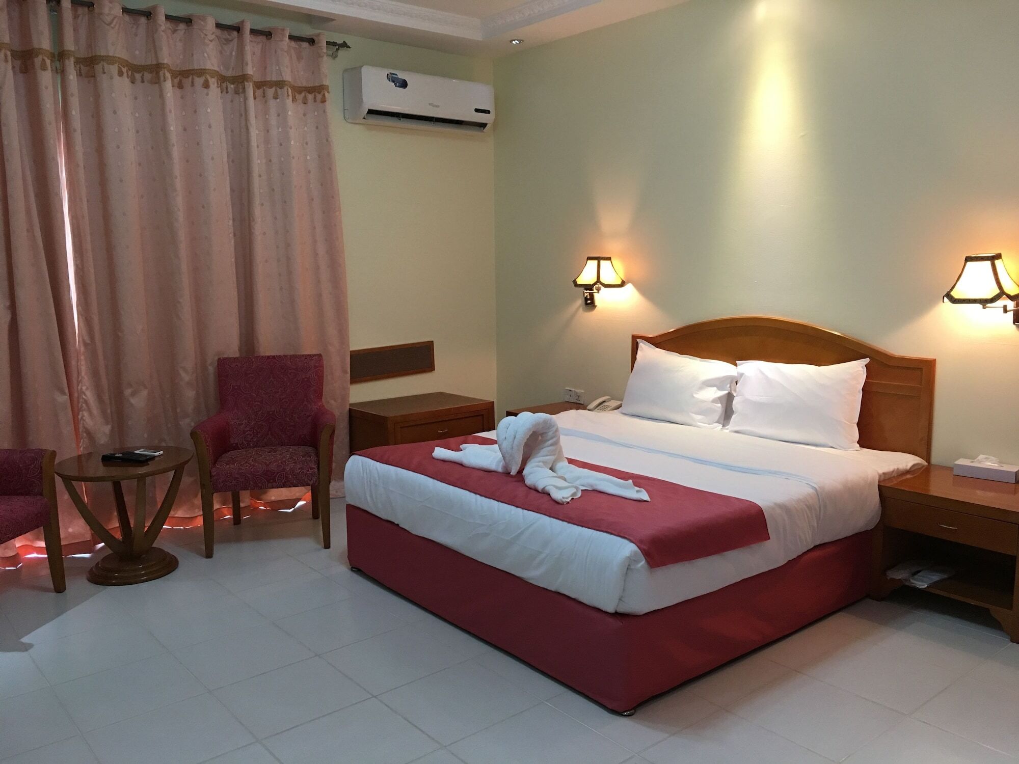 Oyo 366 Waves Hotel Ajman Exterior photo