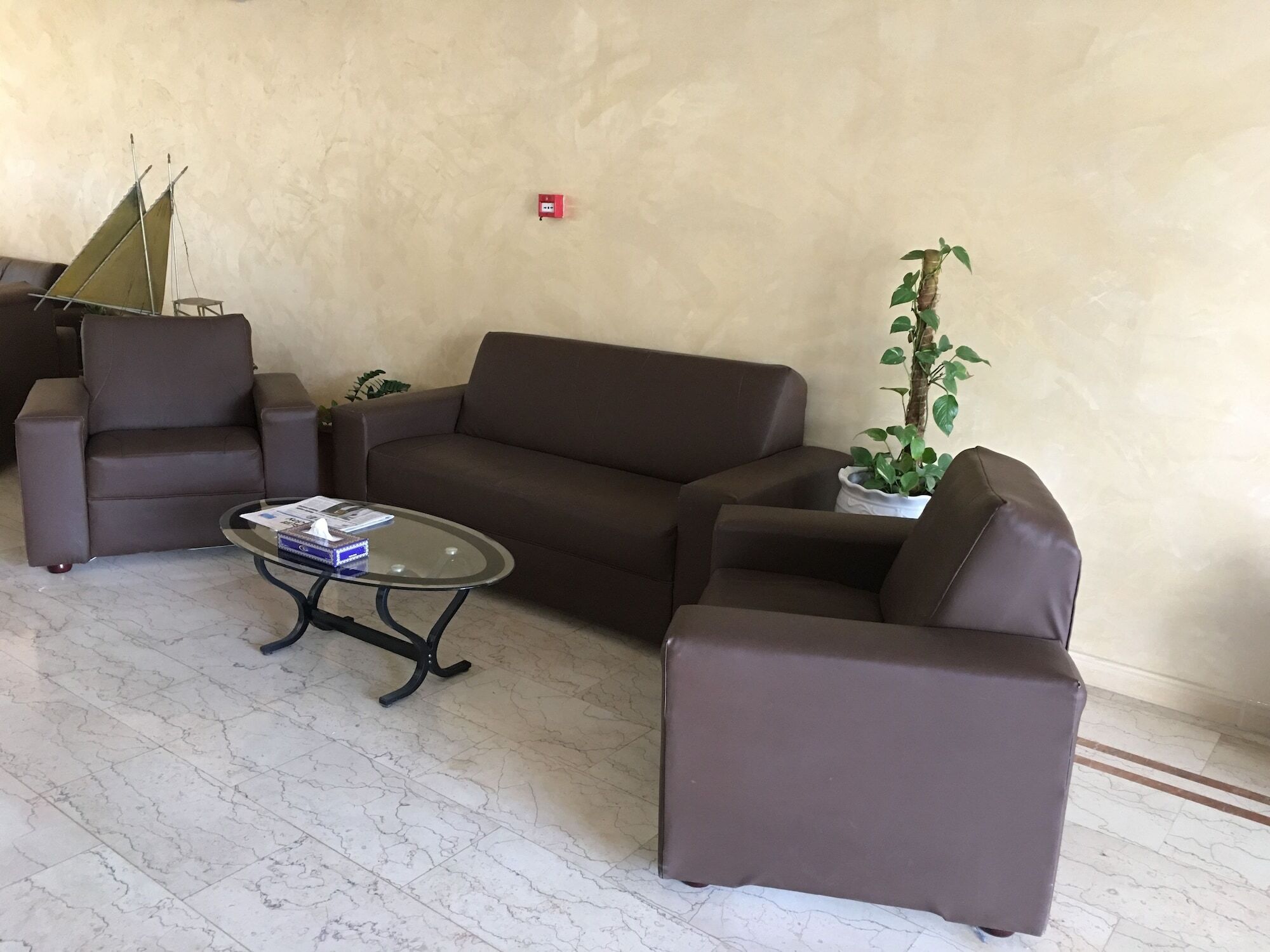 Oyo 366 Waves Hotel Ajman Exterior photo