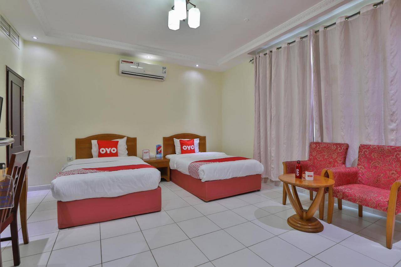 Oyo 366 Waves Hotel Ajman Exterior photo