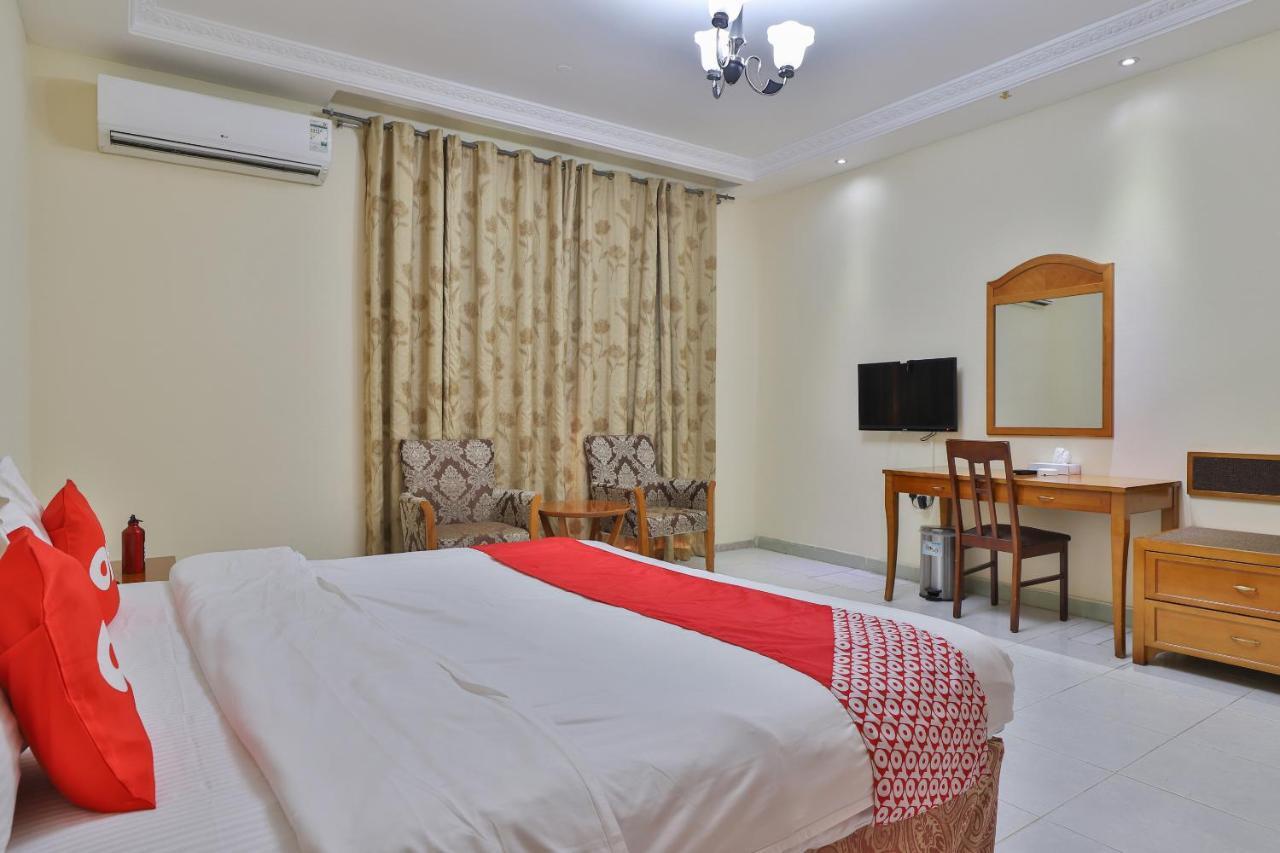 Oyo 366 Waves Hotel Ajman Exterior photo