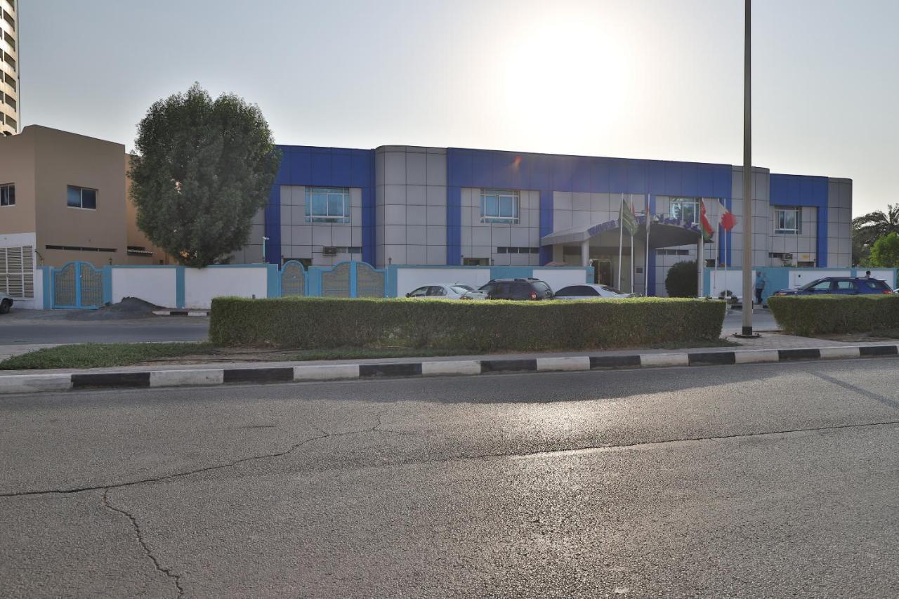 Oyo 366 Waves Hotel Ajman Exterior photo